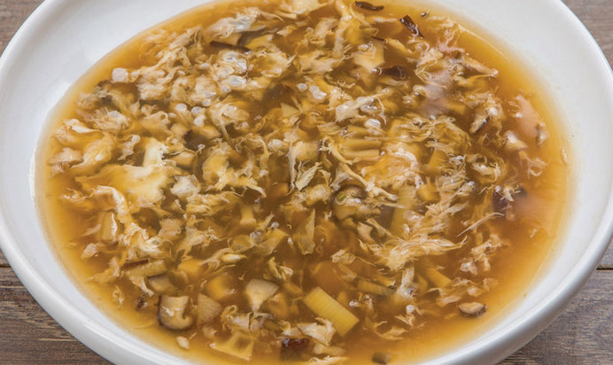 Китайский кисло-острый суп с вешенками