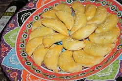 Кука-буреки с начинкой из помидоров и перца