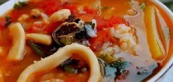 Суп с морепродуктами и рисом
