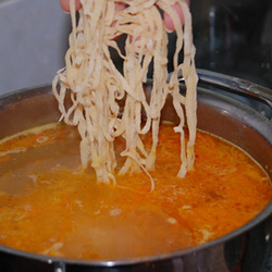 Суп с сушеной домашней лапшой (ариштои)