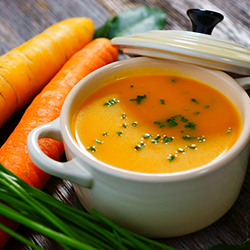 Летний суп из моркови с лимоном и имбирем