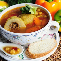 Куббе (kubbeh) - суп с клёцками из булгура с мясной начинкой