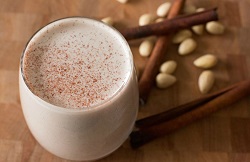 Pozol con leche (посол кон лече) — напиток из молока и зерна