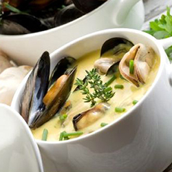 Суп-крем с моллюсками и овощами