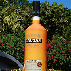 Cruzan Rum - местный ром