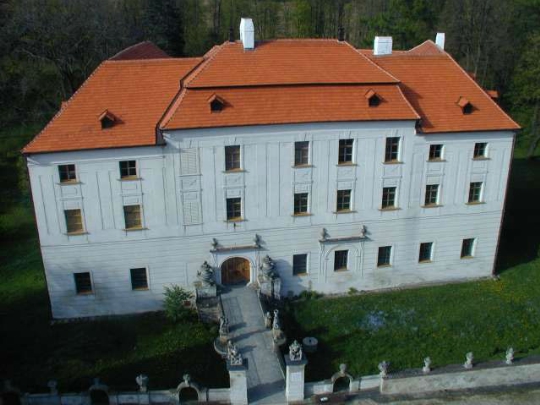Замок Будишов