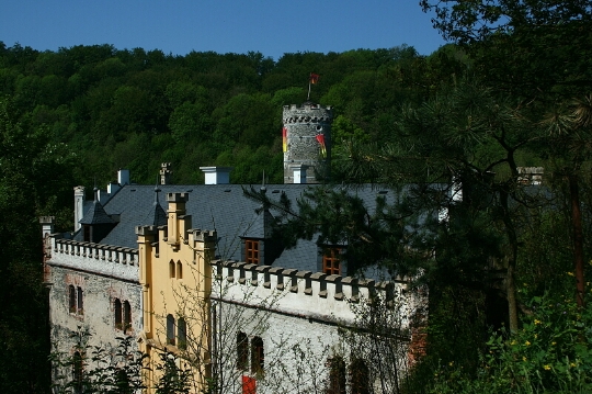 Замок Хауэнштайн