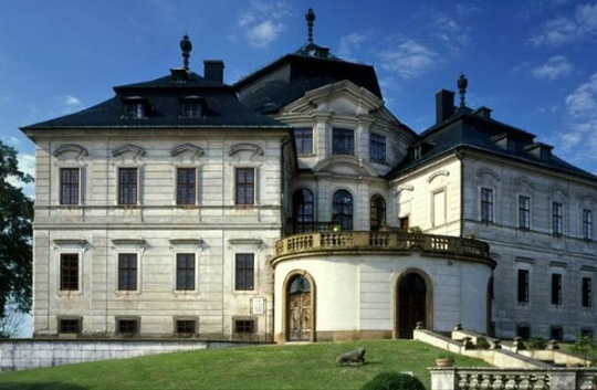 Замок Карлова Коруна