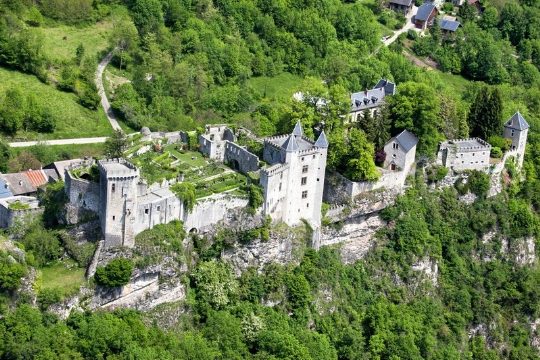 Замок Мьолан