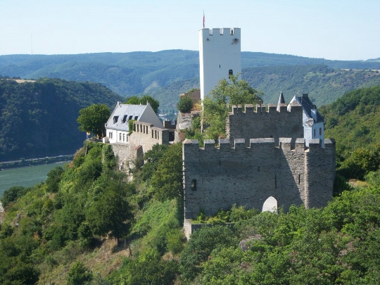 Замок Штеррнберг
